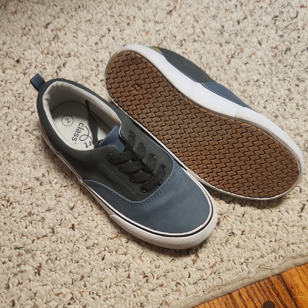 Boys Navy and Black Sneakers